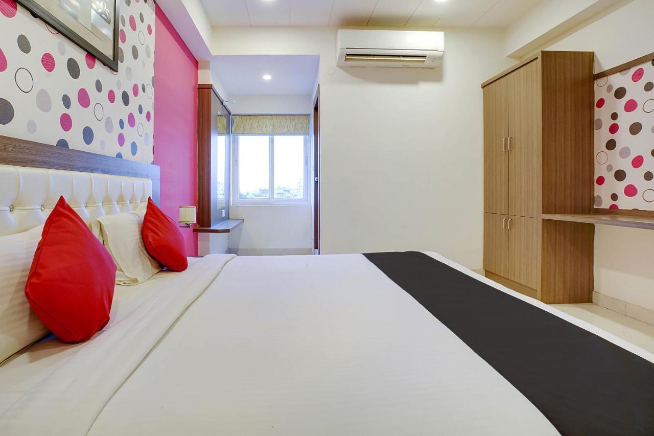 היידראבד Townhouse Oak Sri Simran Park Hotel Near Secunderabad Railway Station מראה חיצוני תמונה