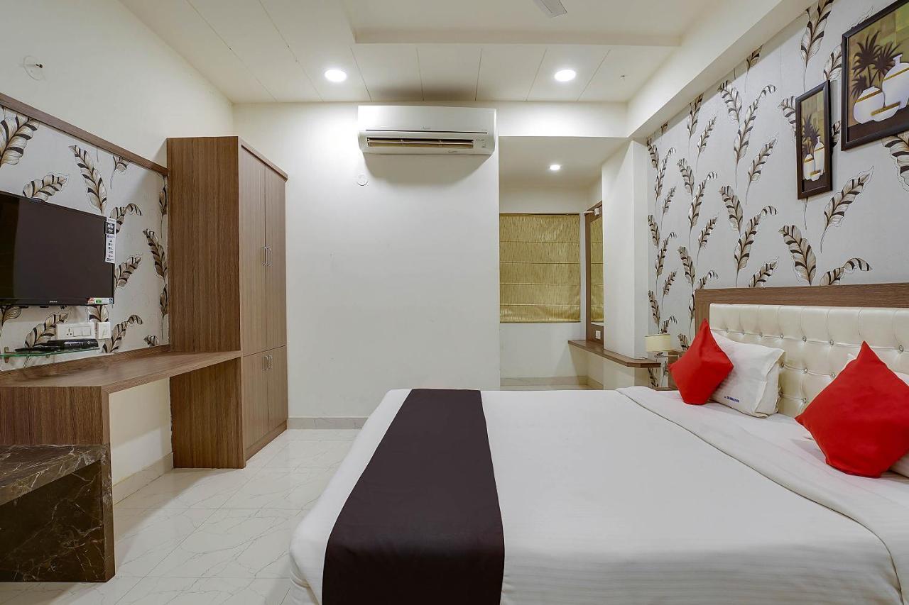 היידראבד Townhouse Oak Sri Simran Park Hotel Near Secunderabad Railway Station מראה חיצוני תמונה