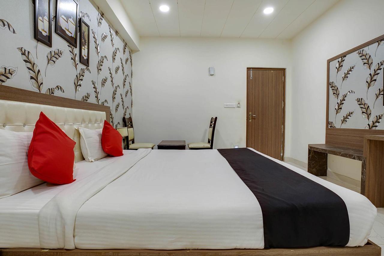 היידראבד Townhouse Oak Sri Simran Park Hotel Near Secunderabad Railway Station מראה חיצוני תמונה